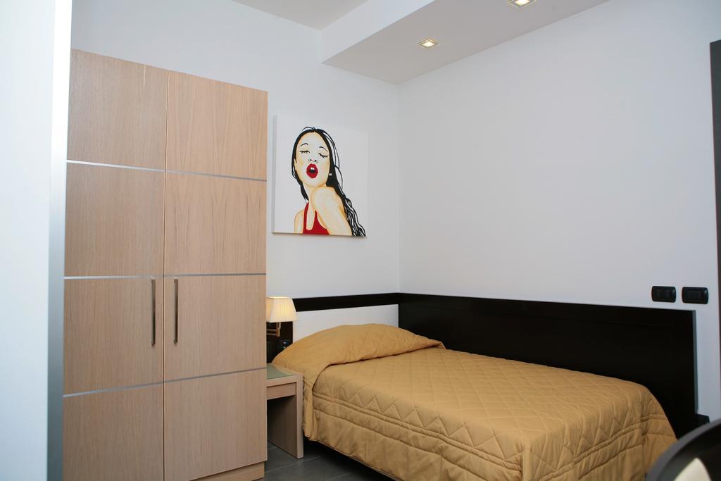 Visagi Hotel 3*