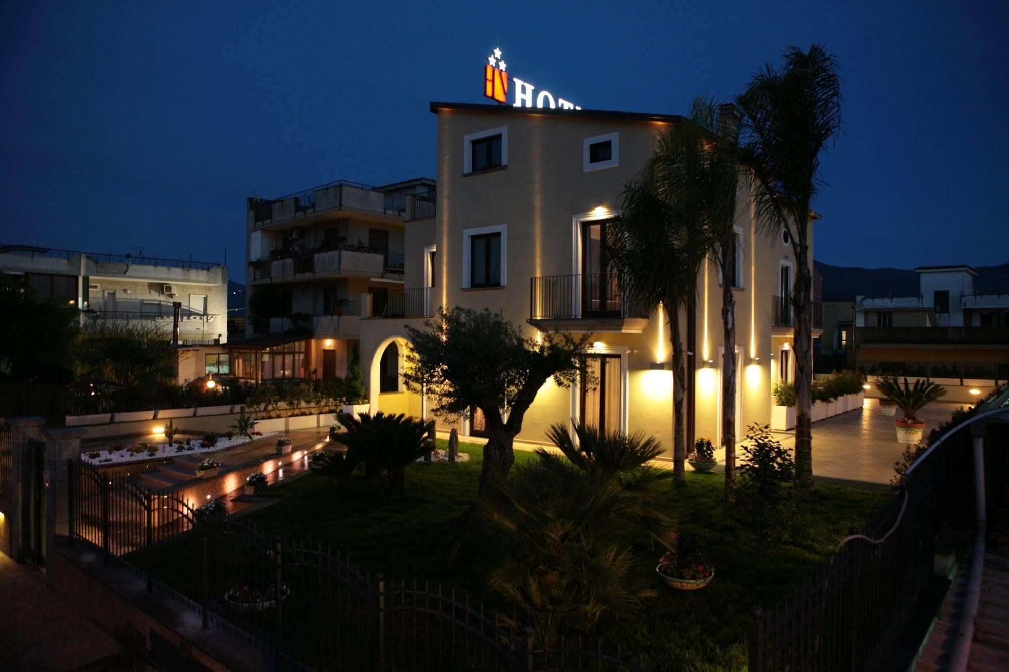 Visagi Hotel Pompei